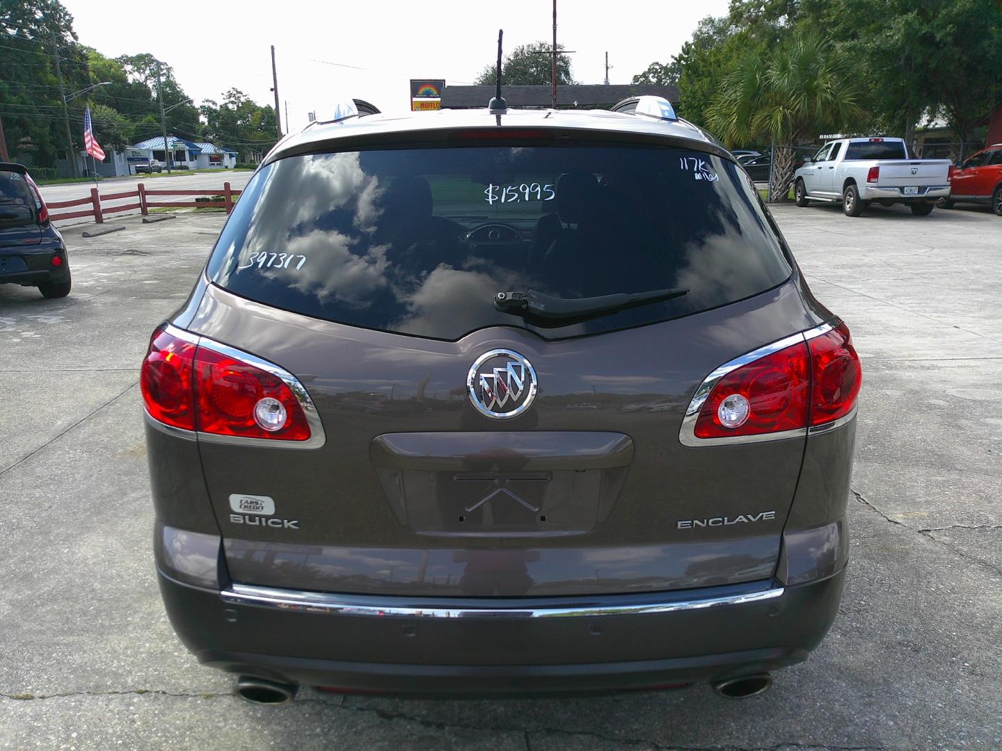 2012 BROWN BUICK ENCLAVE PREMIUM (5GAKRDED3CJ) , located at 1200 Cassat Avenue, Jacksonville, FL, 32205, (904) 695-1885, 30.302404, -81.731033 - Photo#9